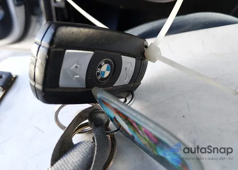 2008 BMW 328I z USA, uszkodzony, nr VIN WBAVA37548NL45260